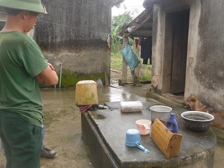 Dân nghèo vay tiền mua nước cứu mình khỏi “thần chết” ung thư